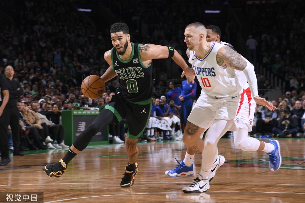 国足球的发 国足球的发